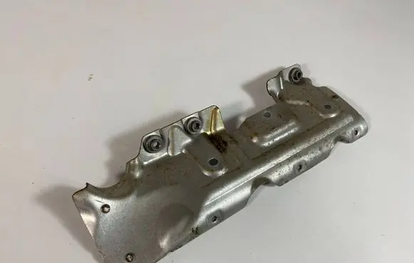 BMW 5 G30 G31 G38 other engine part 658601905 8601905