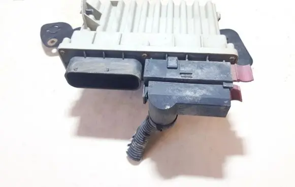 Opel Astra G Coolant fan relay 24410129 804024