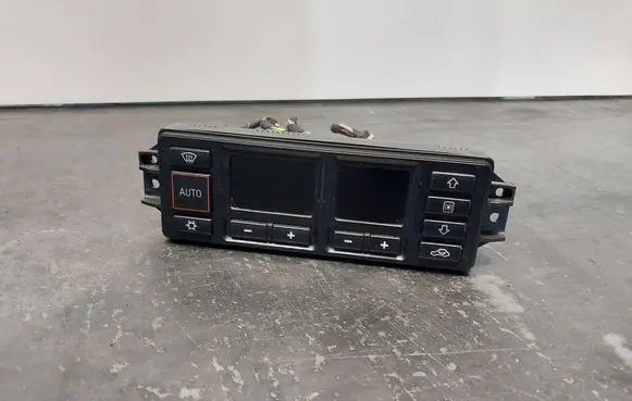 Audi A3 S3 8L Climate control/heater control trim 8L0820043D 5HB00760804