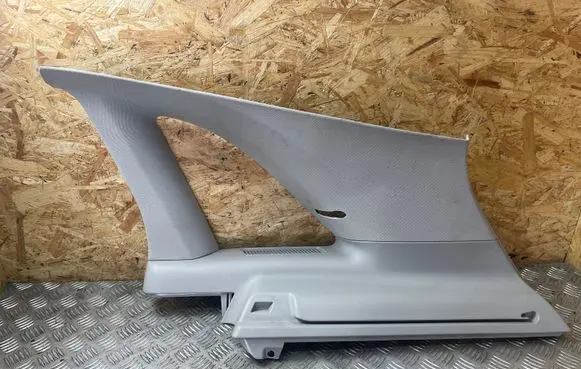 Mercedes-Benz B W245 (C) pillar trim A1696908025
