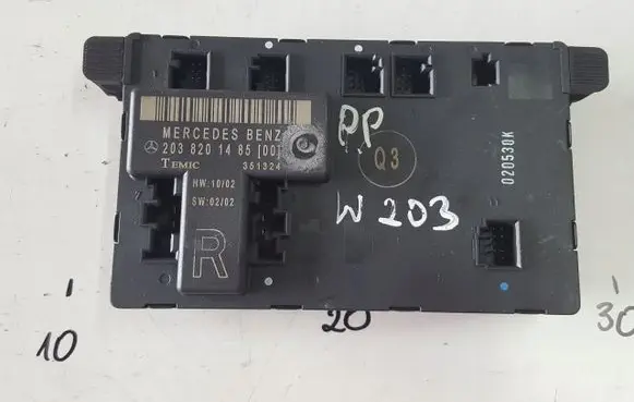 Mercedes-Benz C W203 Door control unit/module 2038201485