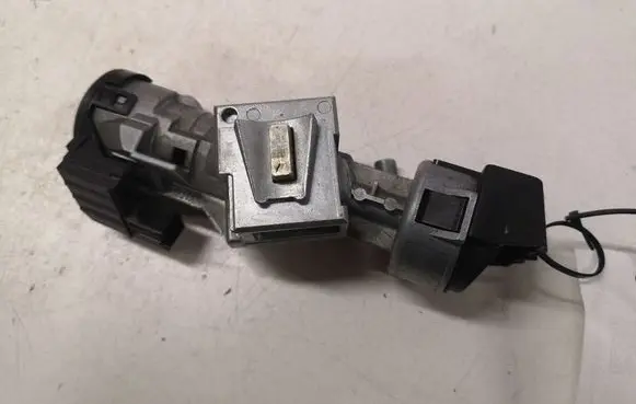 Ford Focus C-MAX Ignition lock 3M513F880AC 3M5T11572AA