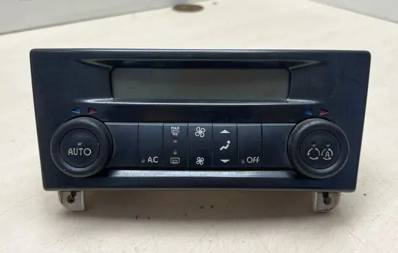 Renault Laguna II Climate control unit 8200001901C 52485201 HLS13C17