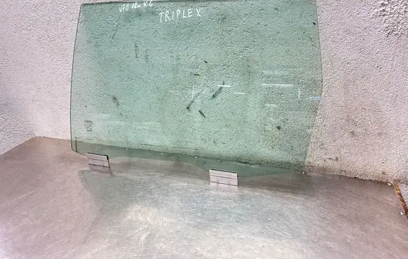 Volvo V70 Front door window glass four-door DOT57M1502AS2 E000186 43R00043