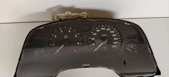 Opel Zafira A Speedometer (instrument cluster) 24419563 110080040