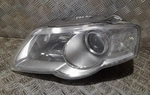 Volkswagen PASSAT B6 Headlight/headlamp