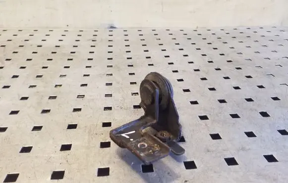 Subaru Outback Radiator mount bracket