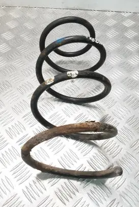 Toyota Avensis T250 Front coil spring