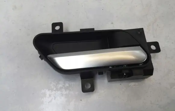 Nissan Qashqai J12 Rear door interior handle trim 806706UA0A