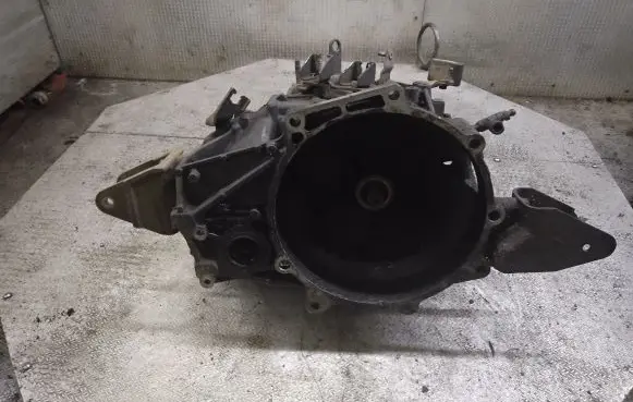 Mitsubishi Grandis Manual 6 speed gearbox