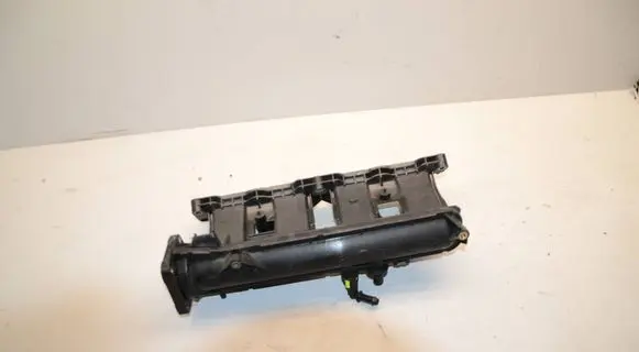 Nissan Qashqai Intake manifold 140036266R 1267550V01 10425