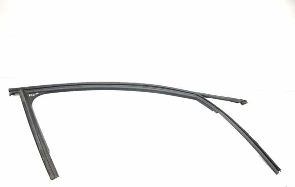 Audi A3 8Y Rubber seal front door window/glass 8Y0837432A