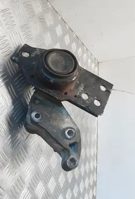 Nissan X-Trail T31 Engine mount bracket F6036100