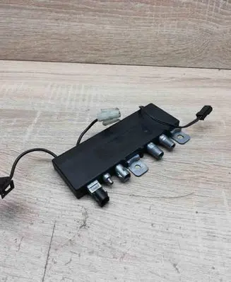 BMW 5 E39 Aerial antenna amplifier 8352774