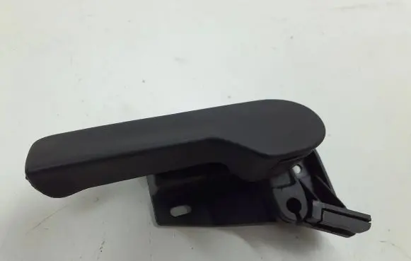 Volkswagen PASSAT B6 Engine bonnet (hood) release handle 1J1823533C