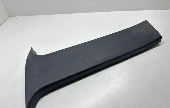 BMW 5 E34 (C) pillar trim 81388579