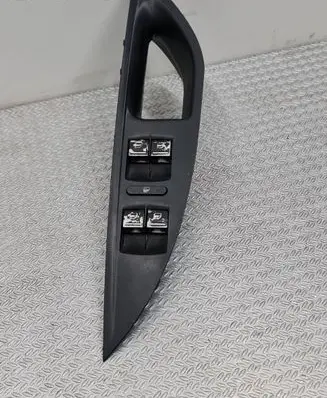 Seat Altea Electric window control switch 5P1867171A 156022462