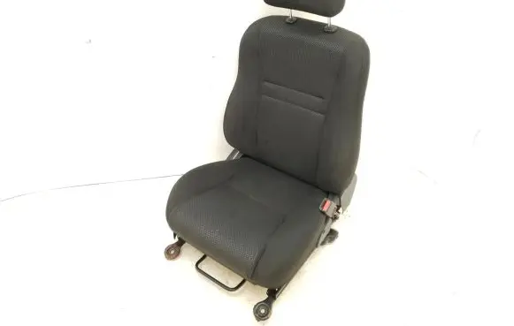 Toyota Avensis T250 Front passenger seat 