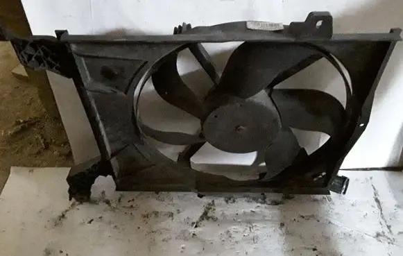 Mitsubishi Space Star Electric radiator cooling fan 30899008 ETP9344