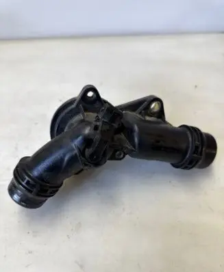 BMW 3 E46 Engine coolant pipe/hose 1437040