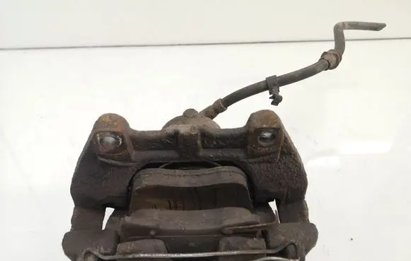 Opel Zafira B Front brake caliper