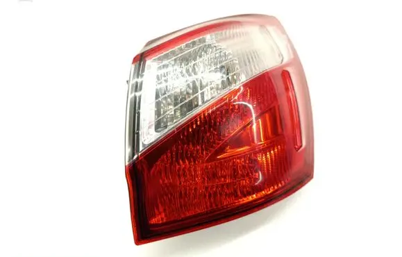 Nissan Qashqai Rear/tail lights 08114
