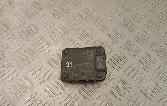 Lexus NX Distronic sensor radar 8821078020 2022LJ13013