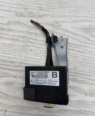 Toyota Avensis T270 Alarm control unit/module 8978005080 97RI012011