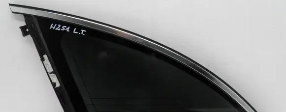 Mercedes-Benz R W251 Rear side window