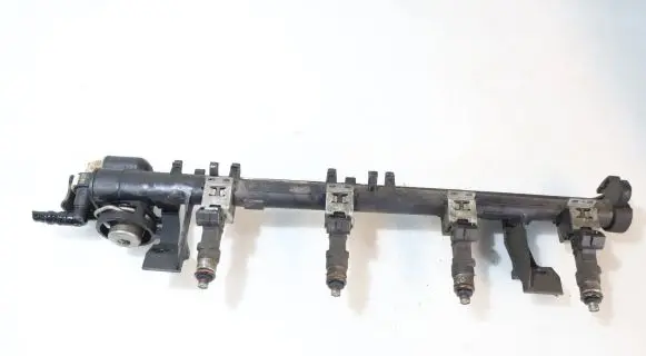 Ford Focus Fuel main line pipe