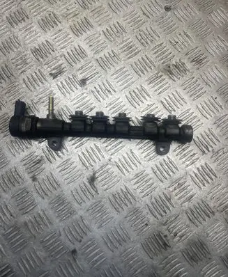Infiniti FX Fuel main line pipe