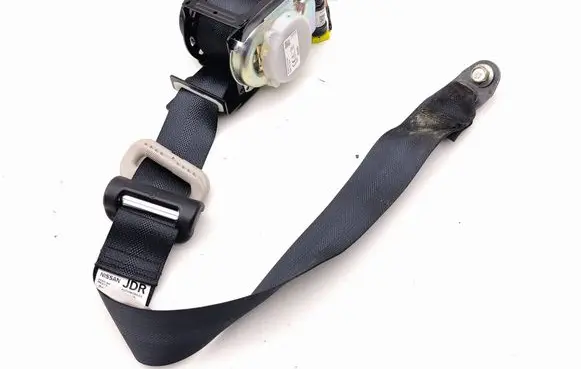 Nissan Leaf II (ZE1) Rear seatbelt 638265301H 08031121 074X090RH