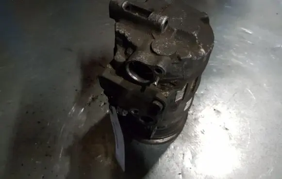 Land Rover Freelander Air conditioning (A/C) compressor (pump) 4477208602