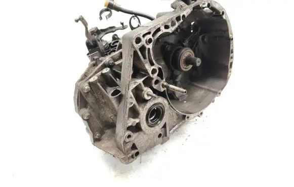 Renault Megane II Manual 5 speed gearbox 8200137170 JB3