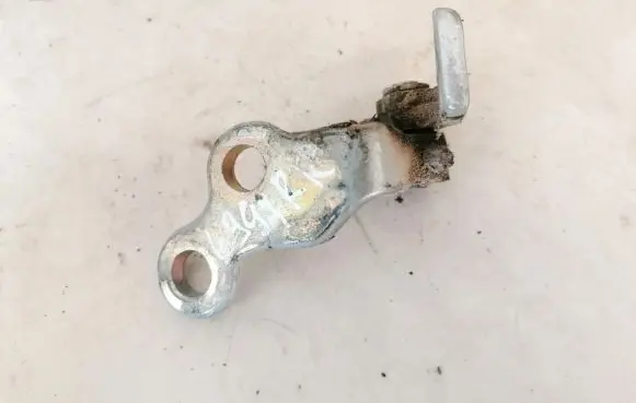 Ford Focus Rear door lower hinge xs4aa26800