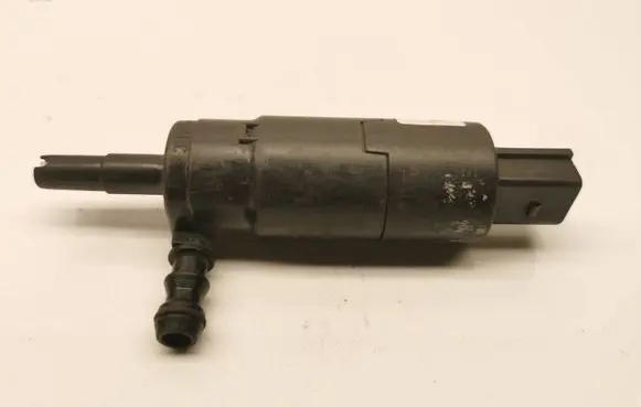 BMW 5 E60 E61 Windscreen/windshield washer pump 13264010 001004 8377430