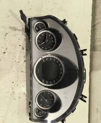 Mercedes-Benz E W212 Speedometer (instrument cluster) A2125401248 A2129023402