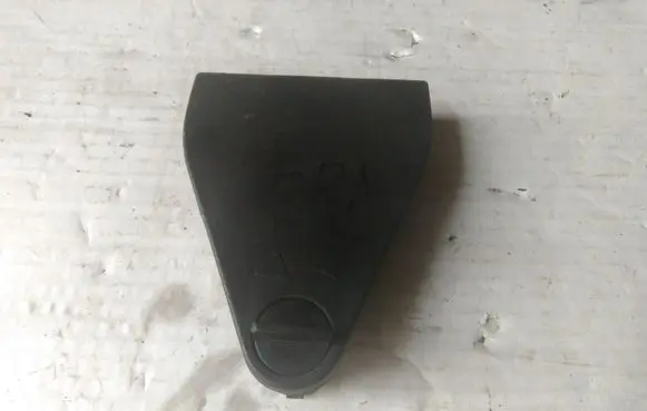 Volkswagen Bora Hazard Warning Triangle Mounting Bracket 3B5860285B 4B5860285D