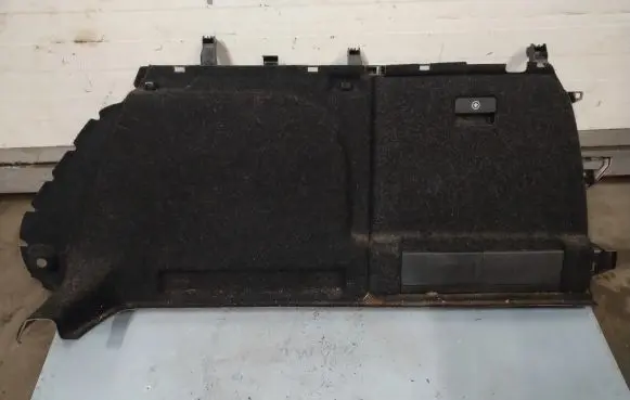 Skoda Superb B8 (3V) Trunk/boot lower side trim panel 3V9867428R