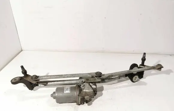 BMW X6 E71 Front wiper linkage and motor 7200510 447923031