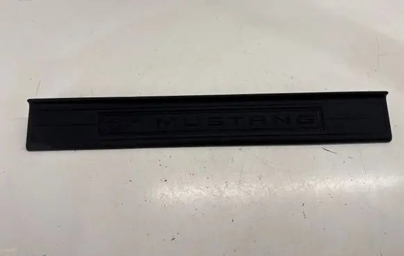 Ford Mustang VI Front sill trim cover FR3B6313222ADW FR3B6313222AD FR3B6313222A