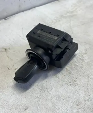 Mercedes-Benz E W211 Ignition lock 2115450608 33002203 1000075280206158