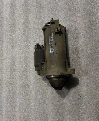 Volkswagen PASSAT B5 Starter motor