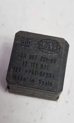 Opel Astra H Other relay 4RA00779105 13171831 PPTGF20