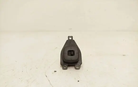 Mazda 3 I Wing mirror switch BJOE66600 03200320