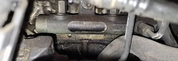 Peugeot 406 Fuel main line pipe 0445214019