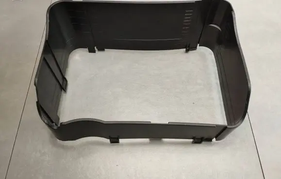 Battery box tray