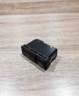 BMW X5 E53 Hazard light switch 8368920 61318368920