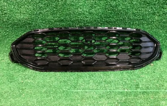 Ford Puma Front bumper upper radiator grill L1TB8200C