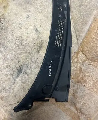 Citroen Berlingo Wiper trim 9619270777 961927077